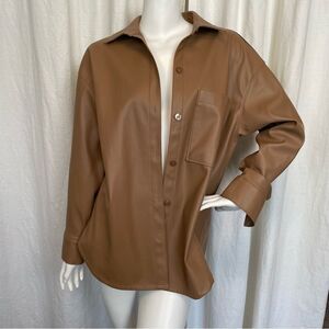 ABERCROMBIE & FITCH- Vegan Leather Oversized Shirt Jacket in Camel Women Medium